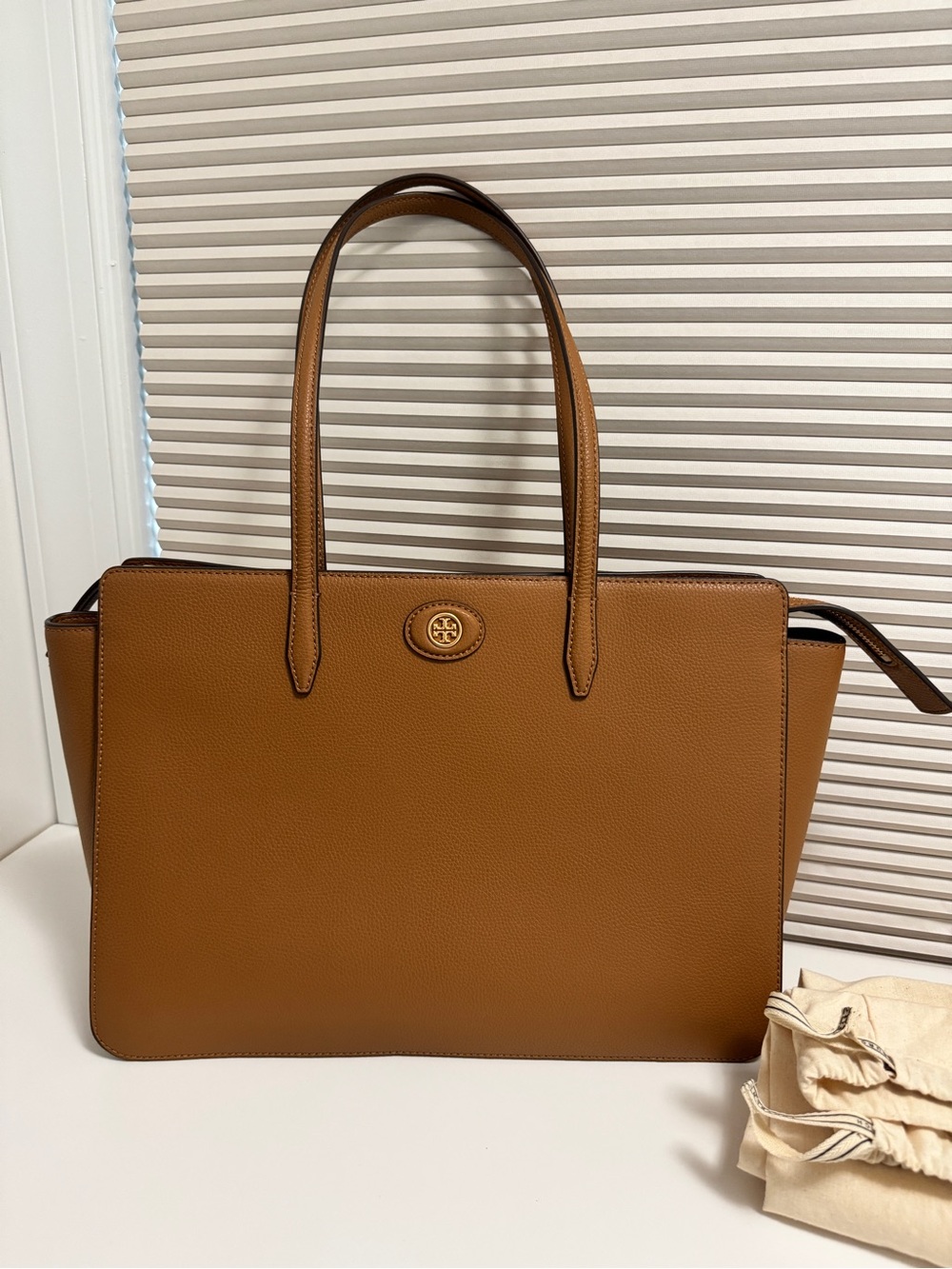 Tory Burch Robinson Pebbled Tote in Tiger’s Eye